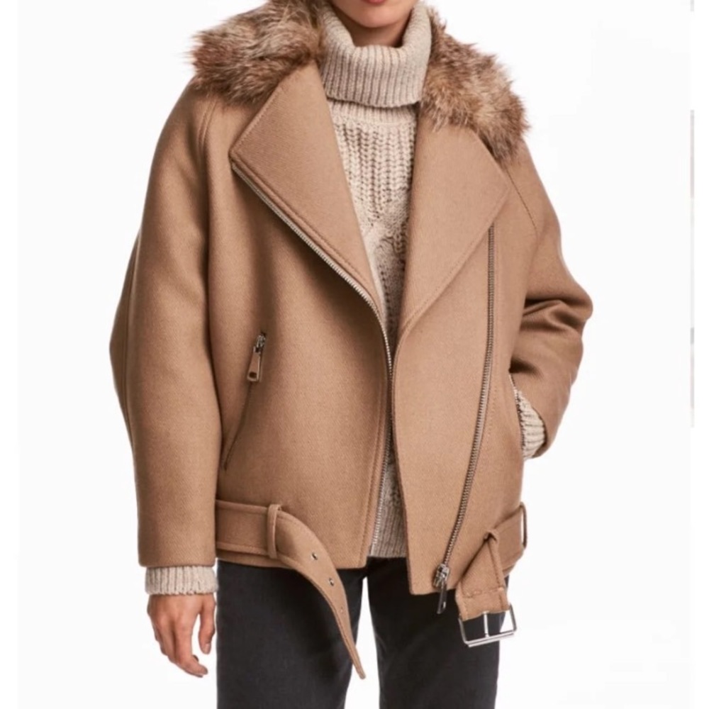 🤩NWOT Tan Fur Biker Jacket